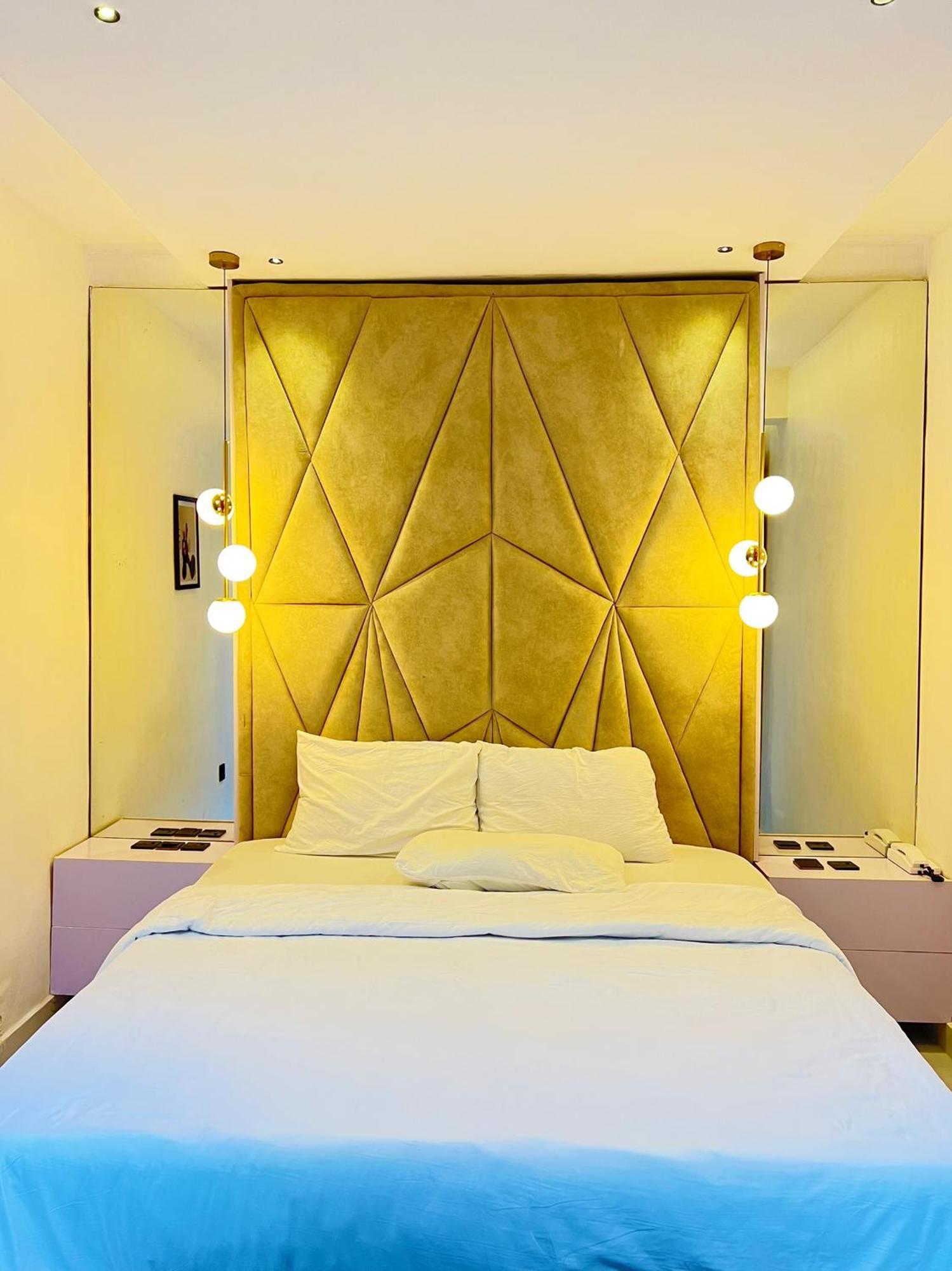 Austra Hotels And Apartments Maitama Абуджа Екстер'єр фото