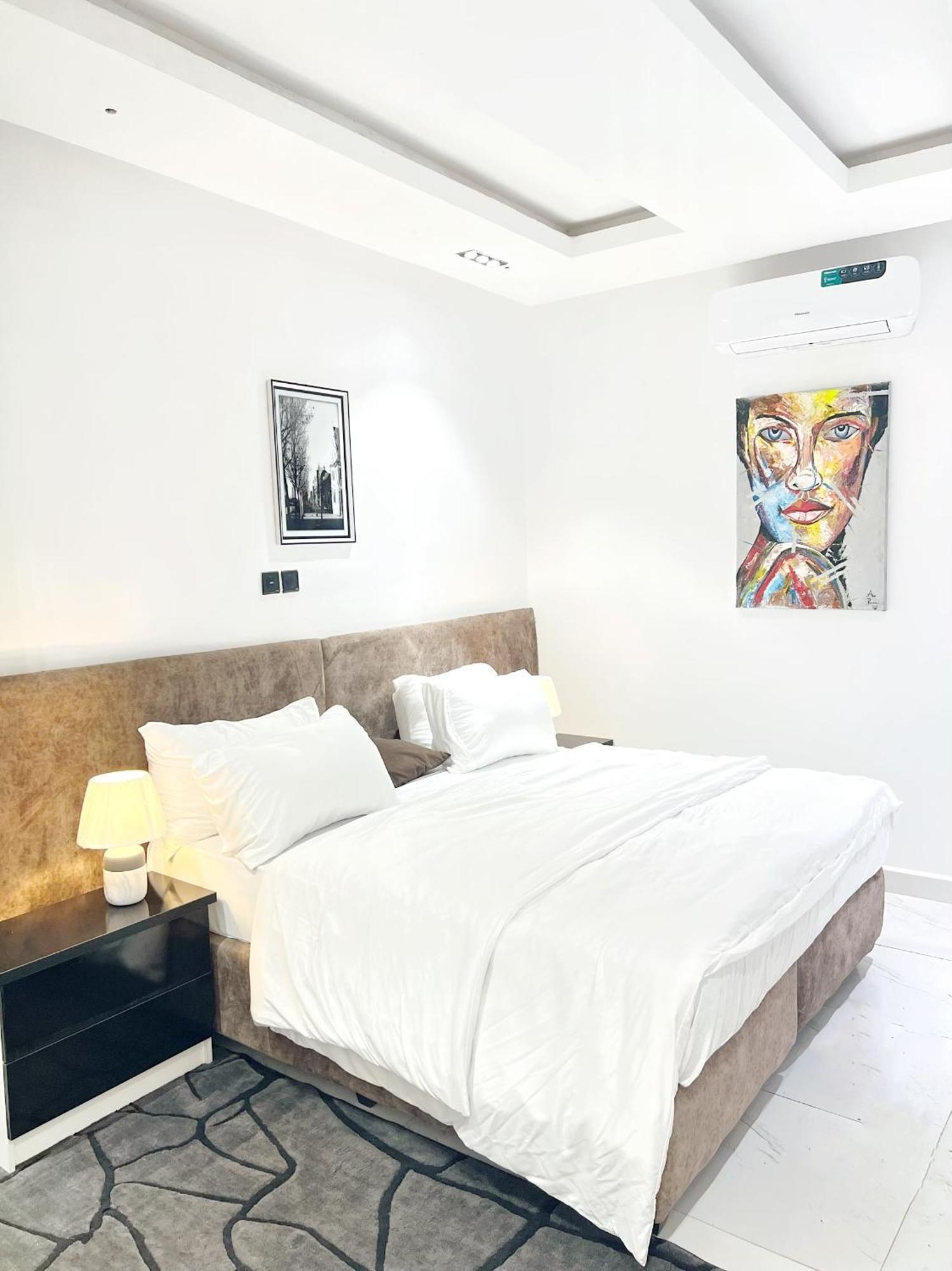 Austra Hotels And Apartments Maitama Абуджа Екстер'єр фото