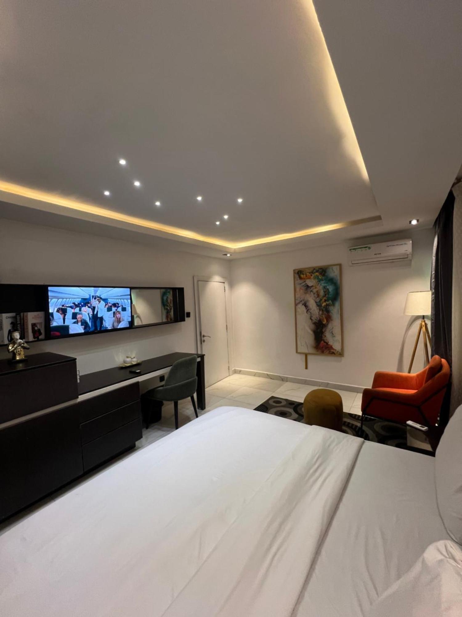 Austra Hotels And Apartments Maitama Абуджа Екстер'єр фото