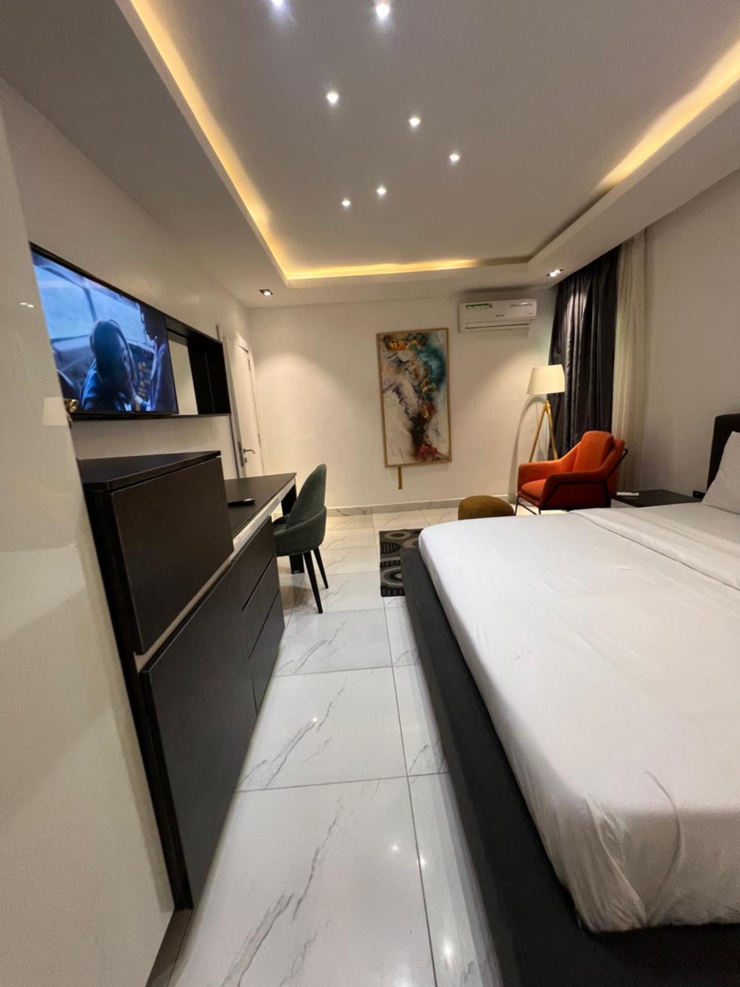 Austra Hotels And Apartments Maitama Абуджа Екстер'єр фото
