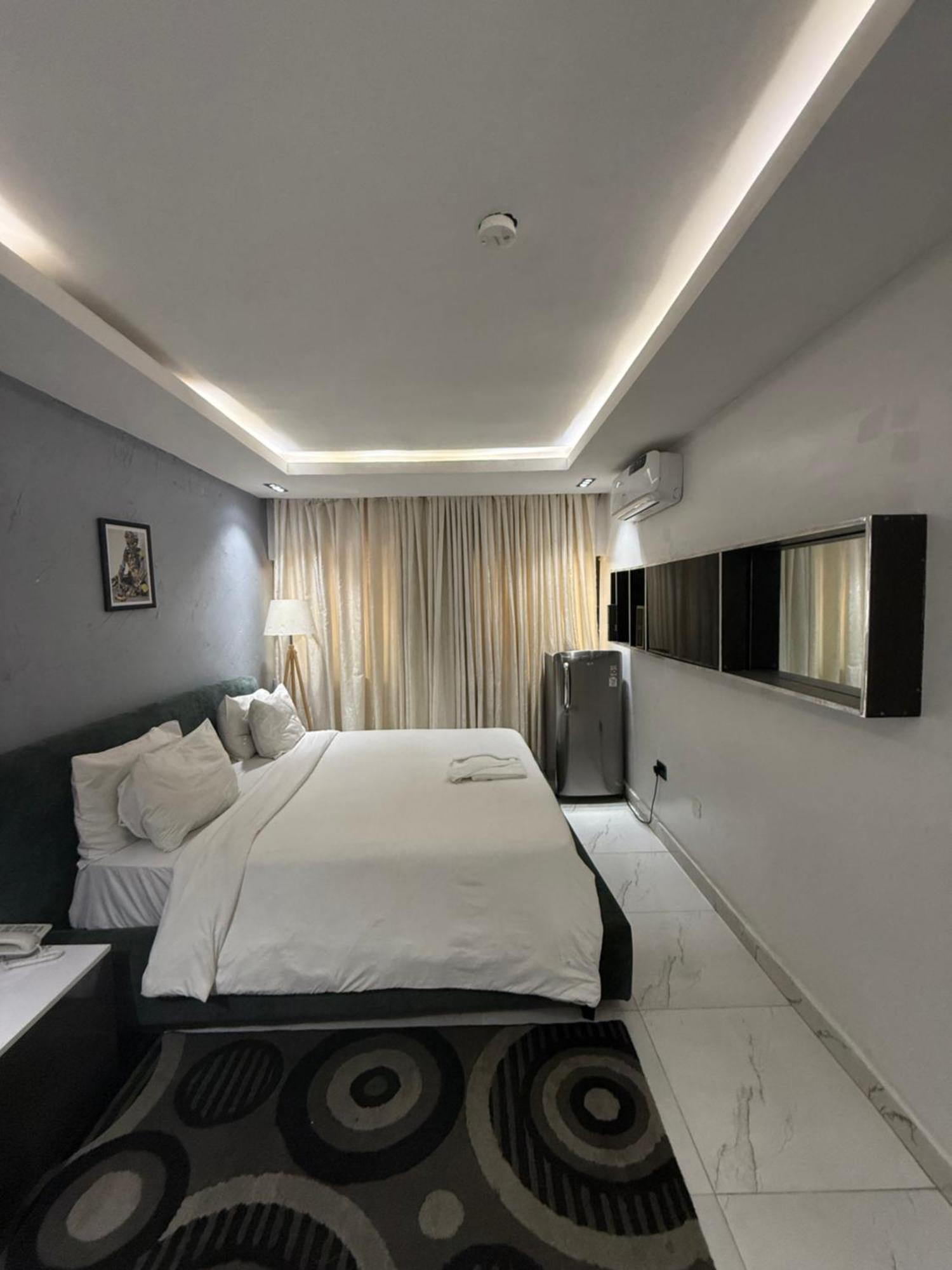 Austra Hotels And Apartments Maitama Абуджа Екстер'єр фото